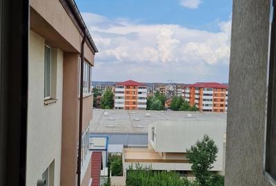 Garsonieră decomandată, mobilată în Apărătorii Patriei