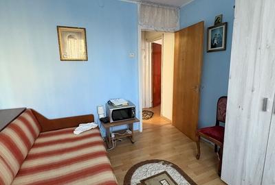 Apartament cu 3 camere semidecomandat în Crângași - 11