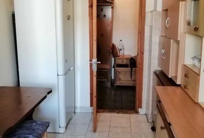 Apartament cu 4 camere decomandat în Gară