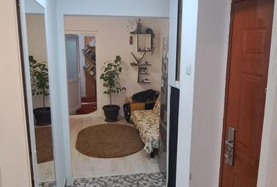 Apartament cu 3 camere semidecomandat în Uiești - 3