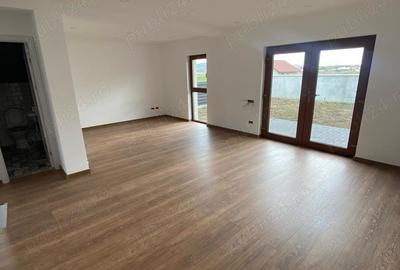 Casă cu 3 camere cu Teren 470 Mp în Central - 6