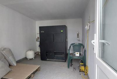 Casă cu 5 camere cu Teren 1507 Mp în Vânători