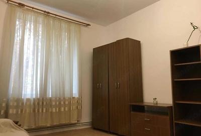 Apartament cu 2 camere decomandat în Baba Novac
