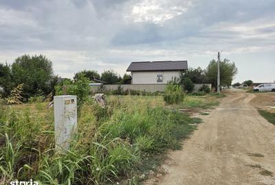 Teren de 430 mp, în 1 Decembrie