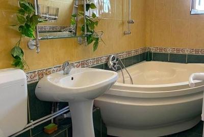 Apartament cu 4 camere decomandat în Plopilor - 12