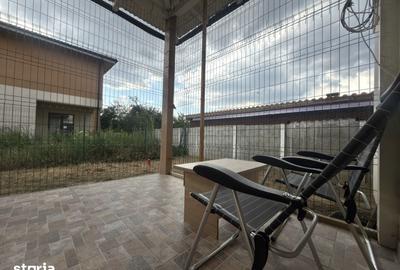 Casă cu 4 camere cu Teren 263 Mp în Sânmihaiu Român