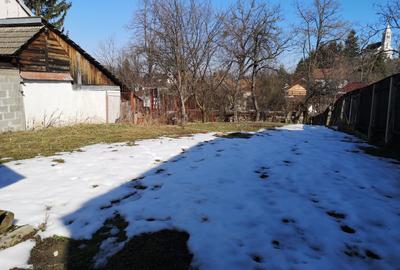Casă individuală cu 2 camere cu Canalizare în Baciu