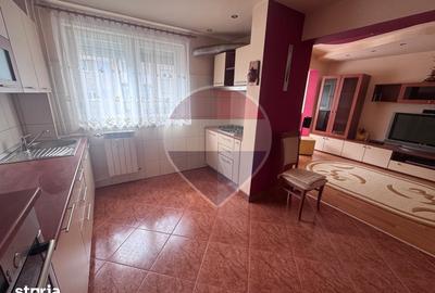Apartament cu 3 camere decomandat în Iosia
