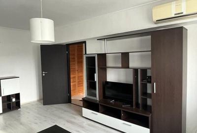Apartament cu 2 camere semidecomandat, mobilat în P-ța Muncii