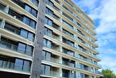 Apartament cu 3 camere decomandat în Faleza Nord