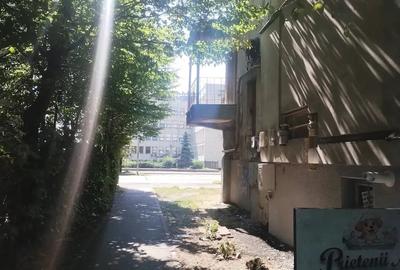 Spațiu comercial, de 1,442 mp, în Central