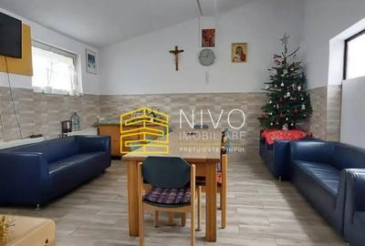 Casă cu 7 camere cu Teren 700 Mp în Praid - 2