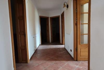 Casă individuală cu 6 camere cu Canalizare în Urechești - 5
