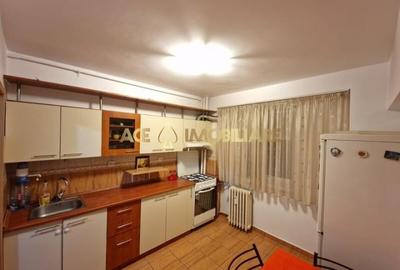 Apartament cu 2 camere decomandat, mobilat în Sălăjan