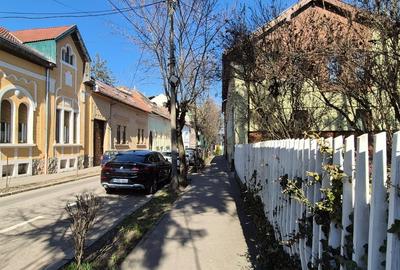 Teren de 640 mp, în Central