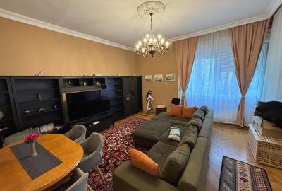 Apartament cu 3 camere semidecomandat, mobilat în Ultracentral