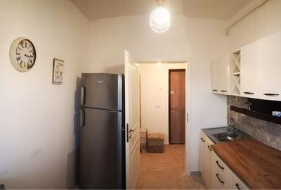 Apartament cu 2 camere decomandat în Valea Adâncă