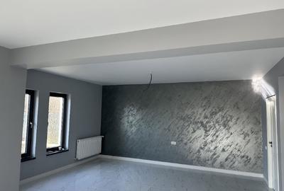Casă individuală cu 3 camere cu Canalizare în Central - 2