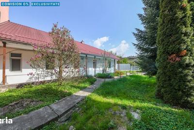 Casă cu 3 camere cu Teren 994 Mp în Central