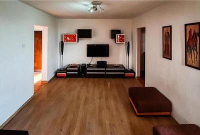 Apartament cu 2 camere semidecomandat, mobilat în Tineretului