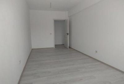 Apartament cu 3 camere decomandat în Popas Păcurari