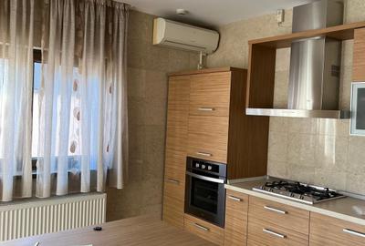 Casă individuală cu 8 camere cu Teren 226 Mp în Central - 3