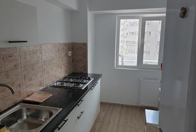 Apartament cu 3 camere decomandat în Basarab - 1