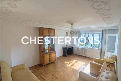 Apartament cu 5 camere decomandat, mobilat în Sud