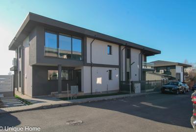 Duplex cu 4 camere cu Canalizare în Pipera