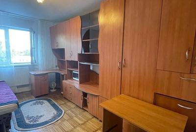 Garsonieră semidecomandată în Buziașului