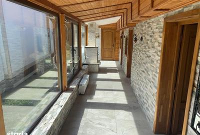 Casă cu 3 camere cu Teren 1106 Mp în Central