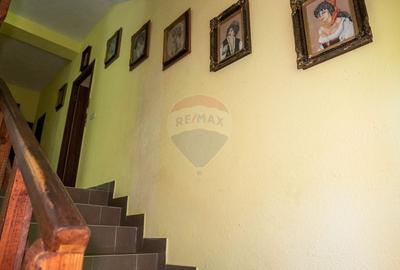 Casă individuală cu 10 camere cu Teren 1348 Mp în Sânbotin - 48