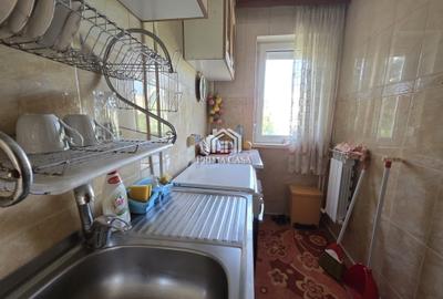 Apartament cu 3 camere în Micro 14 - 2