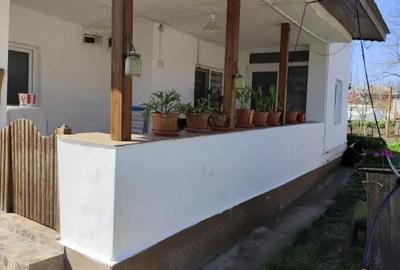 Casă cu Teren 1800 Mp în Central