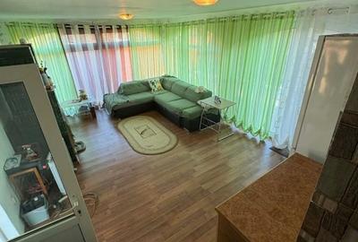 Casă cu 4 camere în Găneasa