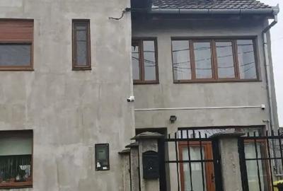 Casă cu 6 camere cu Teren 1050 Mp în Lugoj - 2