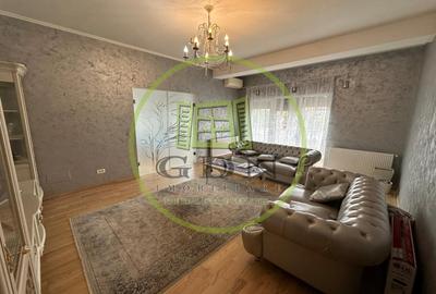 Apartament cu 3 camere decomandat, mobilat în Central