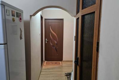 Apartament cu 4 camere în Târgu Bujor - 5