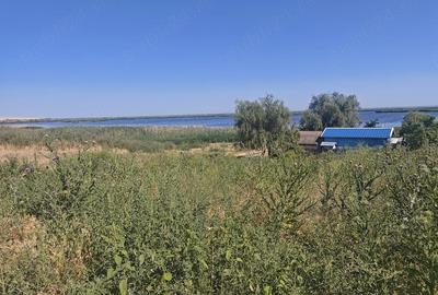 Teren de 1800 mp, în Jurilovca - 1