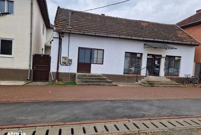 Casă cu 4 camere cu Teren 450 Mp în Central - 4