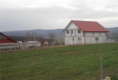 Teren de 4900 mp, în Central - 2