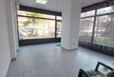 Spațiu comercial, de 50 mp, în Moșilor