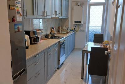 Apartament cu 3 camere decomandat în Păcurari - 1