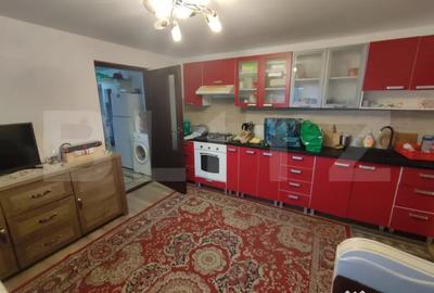 Casă cu 7 camere cu Teren 2000 Mp în Central