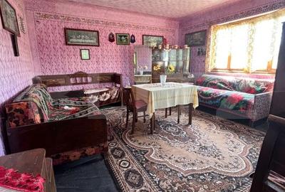 Casă cu 2 camere cu Teren 1800 Mp în Teaca