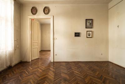 Apartament cu 2 camere semidecomandat în Horea