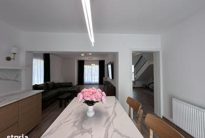 Casă cu 4 camere cu Teren 300 Mp în Ulmi