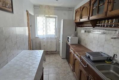 Apartament cu 2 camere semidecomandat în Girocului