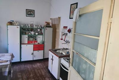 Casă cu 4 camere în Central - 4
