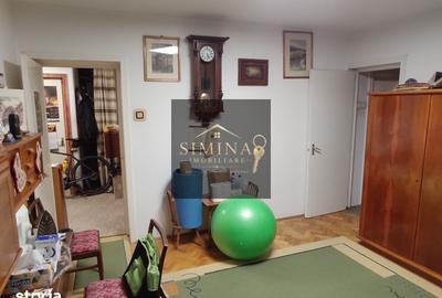 Apartament cu 3 camere în 7 Noiembrie
